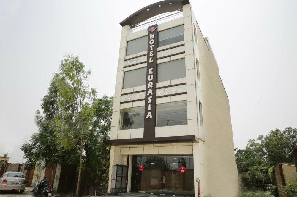 Hotel Eurasia Zirakpur Exterior photo